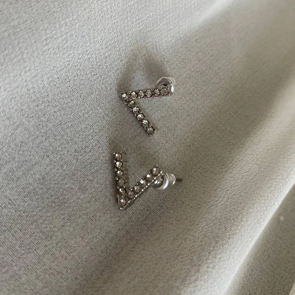 VTG Silver V Initial Geometric CZ Stud Earrings
